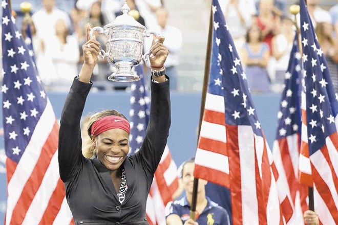 Serena Williams na letošnjem turnirju ni oddala niti niza, za prvo mesto pa je dobila tudi štiri milijone dolarjev. 