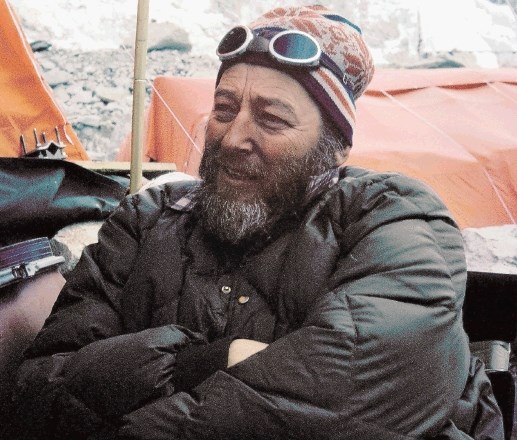 Slavo Vajt med odpravo na Mount Everest leta 1979, ki jo je ujel v kamero v nagrajenem dokumentarnem filmu Sagarmatha. arhiv...