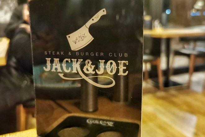 Jack &amp; Joe: Solidni burgerji in malo drugega