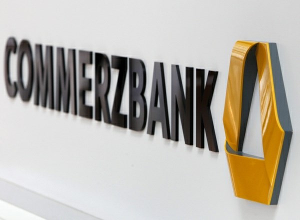 Nemška Commerzbank gre v dokapitalizacijo.