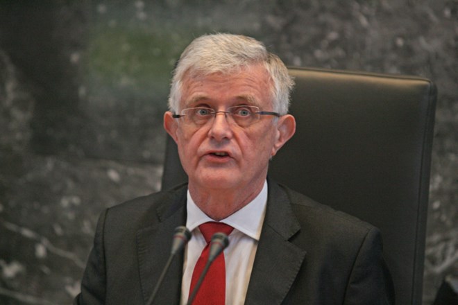 Gantar: Ustavnih sprememb za priznanje hrvaške manjšine ni realistično pričakovati
