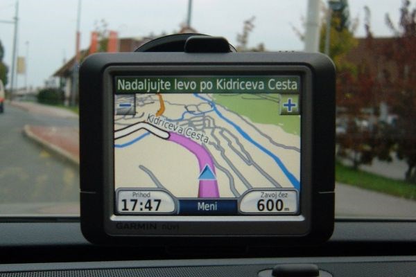 Osebna navigacija s pomočjo GPS-a