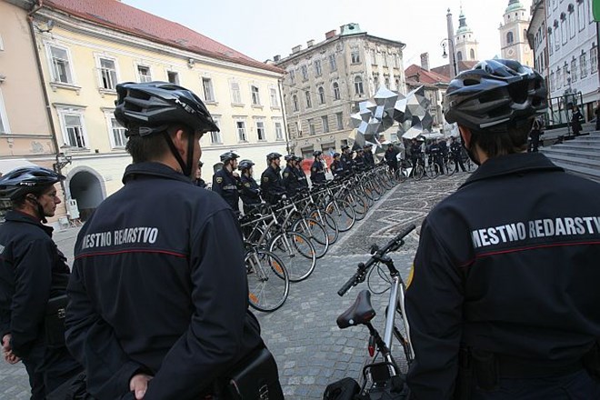 Ljubljansko mestno redarstvo je lani izreklo 62.722 represivnih ukrepov, kar je 28.239 manj kot leta 2009.