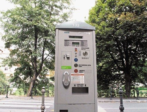 Nič več brezplačenga parkiranja: Prule, Trnovo, Kodeljevo in Bežigrad s parkomati