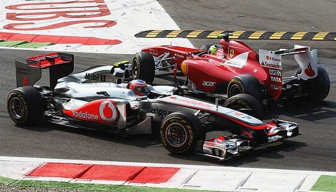 Bo Jenson Button srebrni bolid zamenjal za rdečega, v katerem letos sedi Felipe Massa?