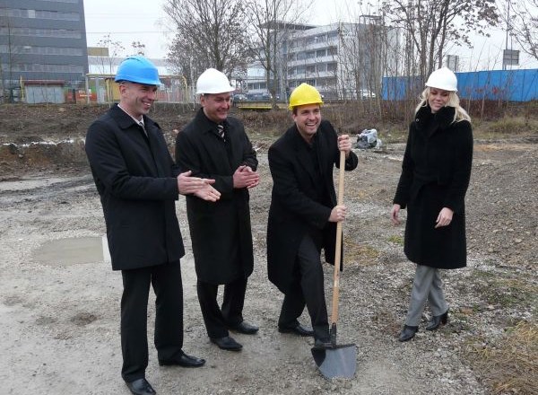 Družba Energoplan, ki je skupaj s podjetjem Gradis Skupino G prek podjetja Grep gradila ljubljanski stadion, ima že en teden...