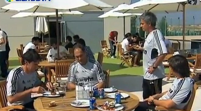Mourinho je celotno moštvo Reala zbral na pikniku.