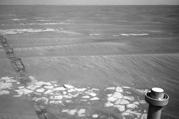 Fotografija Marsa, ki jo je ujel rover Opportunity.