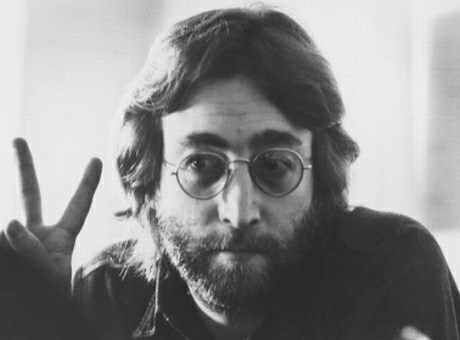 Zob Johna Lennona na dražbi, izklicna cena neverjetnih 10.000 funtov