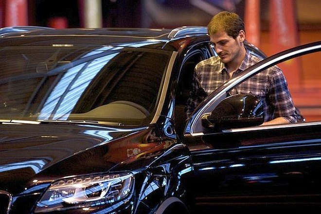 Iker Casillas je pred dnevi dobil novega Audija, a tokrat mu tudi ta ni pomagal, da ne bi zamudil na trening.