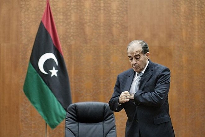 Zunanji minister Samuel Žbogar pa se je konec septembra v New Yorku sestal s predsednikom začasne libijske vlade Mahmudom...