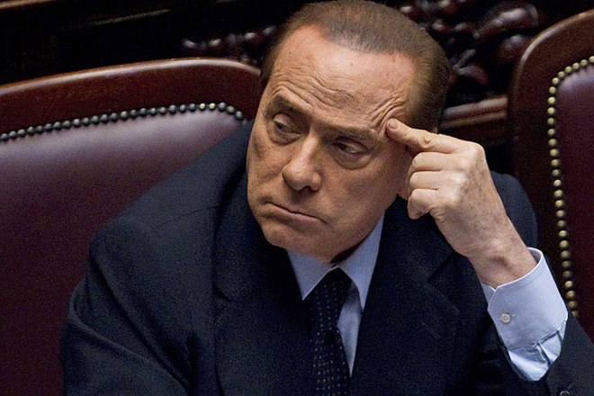 Berlusconi se znova bori za preživetje
