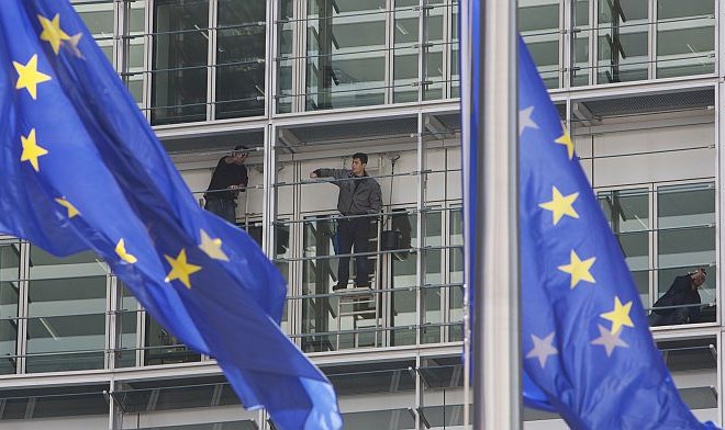 Reševanje dolžniške krize: Bruselj predlaga strožja pravila za bonitetne agencije