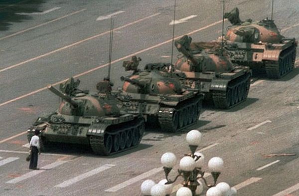 Legendarni protest na trgu Tiananmen leta 1989.