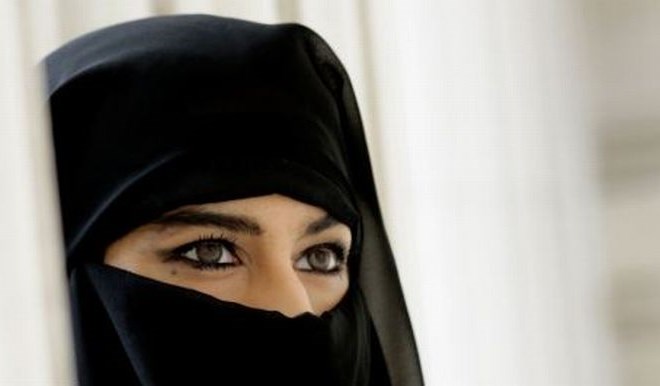 Bodo morale ženske po novem zakrivati tudi svoje oči?