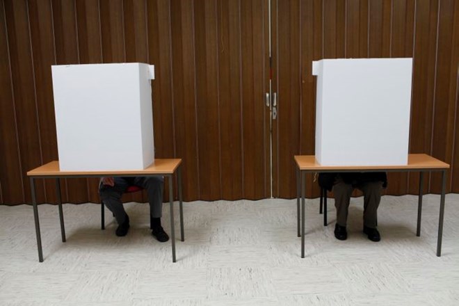 Predčasne volitve: Še danes mogoče zahtevati glasovanje po pošti
