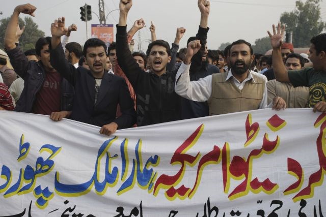 Pakistan zahteval od ZDA, da v 15 dneh zapustijo letalsko bazo