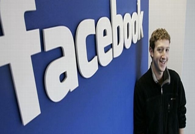 Neuspešna taktika: Facebook nameraval uporabnikom deliti brezplačne mobilnike