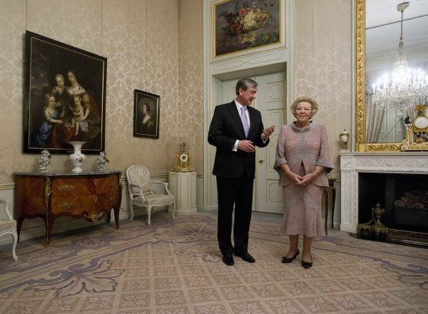 Türk na srečanju z nizozemsko kraljico Beatrix.