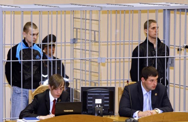 Belorusko sodišče osumljenca za napad v Minsku obsodilo na smrt