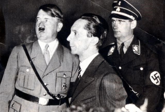 Na dražbi v ZDA bo prihodnji teden ponujen Hitlerjev pisalni pribor