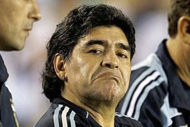 Diego Maradona se je znova "spotaknil" ob izjavo Peleja.