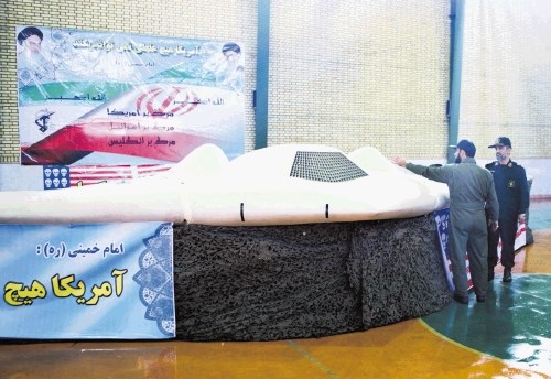 Iranci so dosegli še eno »zmago« nad ZDA, ki poskušajo zmanjšati politično škodo, ki jo je prizadejal izginuli dron.