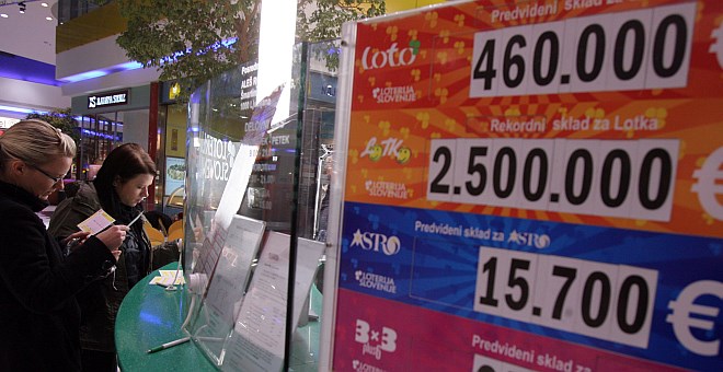 Za referendum o loterijski noveli teden pred iztekom roka zbranih okoli 14.000 podpisov