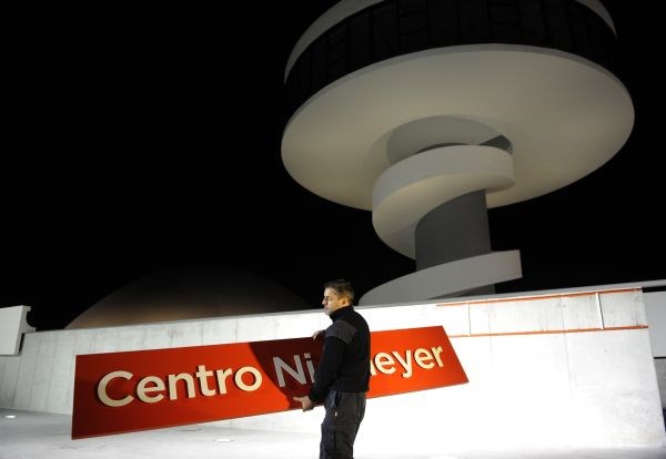 Niemeyerjev center.