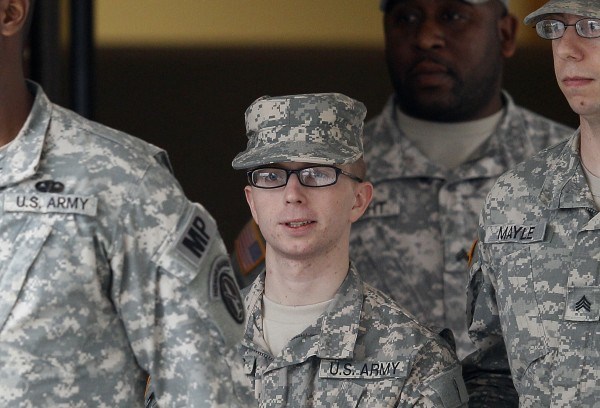 Vojak Bradley Manning.