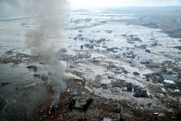 V cunamiju, ki je prizadel Indonezijo, je umrlo 230.000 ljudi.