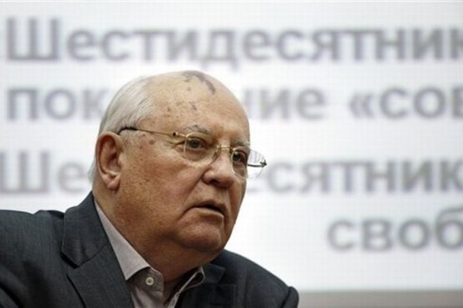 Mihail Gorbačov se sramuje Vladimirja Putina: Situacija v državi je skorumpirana in neumna