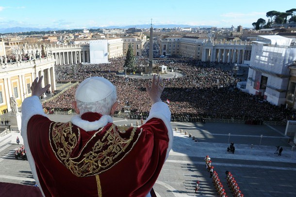 Papež je v svoji poslanici omenil številna krizna žarišča po vsem svetu.