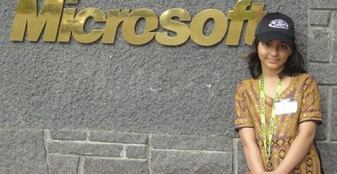 Arfa na obisku na sedežu Microsofta.