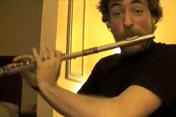 Greg Pattillo je združil svoje beatbox veščine z igranjem flavte.