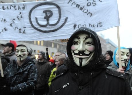 Na tisoče Poljakov proti sporazumu ACTA