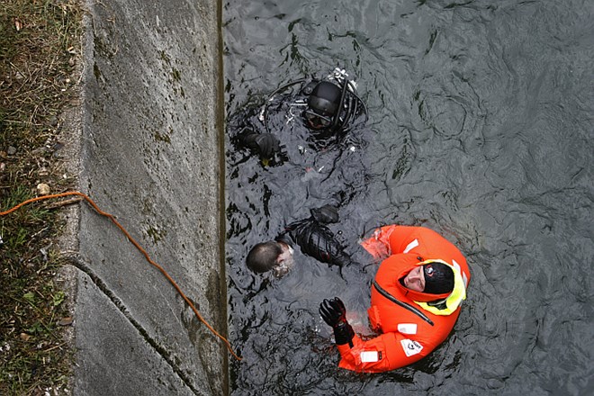 V Šentilju v reki Muri policisti našli truplo
