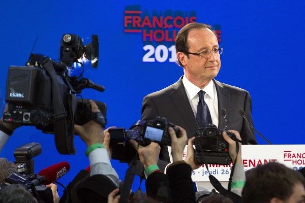 Hollande je opozoril na obseg krize, v katerem se je znašla Francija, kar namerava spremeniti ter "znova izravnati...