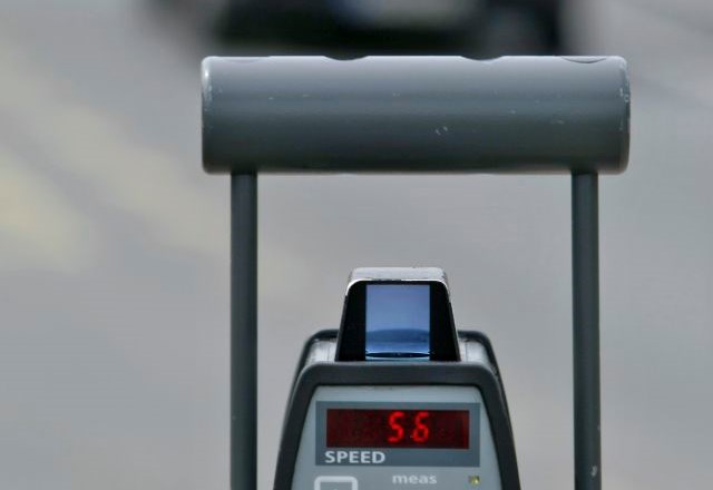 Obala: 21-letnik pri Bertokih omejitev hitrosti prekoračil za 73 kilometrov na uro