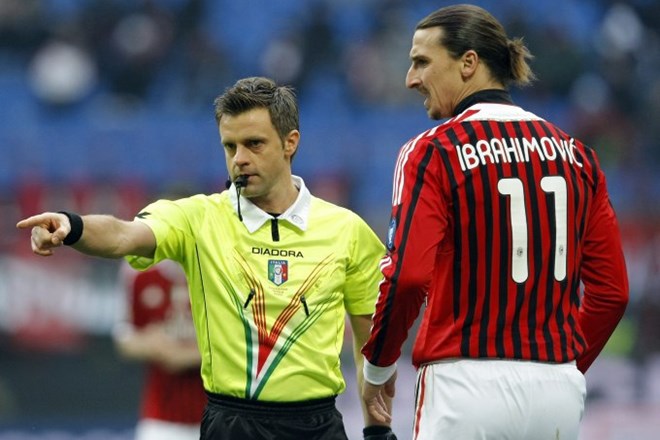 Zlatan Ibrahimović je si je za nešportno potezo prislužil rdeči karton.
