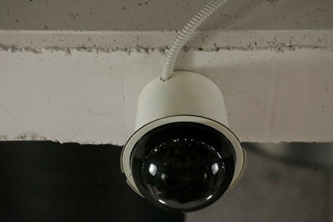 Napake na domačih varnostnih kamerah znamke Trendnet dovoljujejo kateremukoli uporabniku spleta, da brez varnostnih kod lahko...