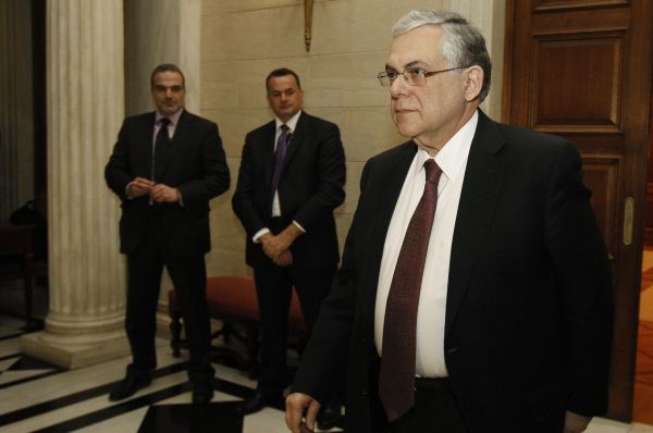 Grški premier Lukas Papademos.