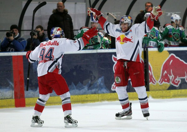 Salzburg se je veselil  zmage proti Olimpiji, ki se je z včerajšnjim porazom izognila rdečim bikom v četrtfinalu.