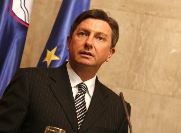 Borut Pahor se vrača na stare steze slave