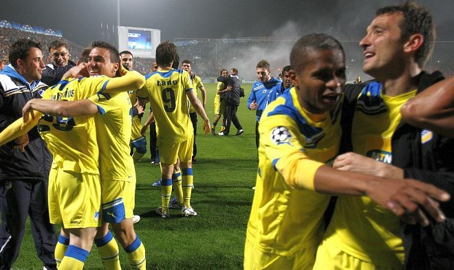 Nogometaši Apoela so s sinočnjo zmago nad Lyonom dosegli največji uspeh ciprskega nogometa.