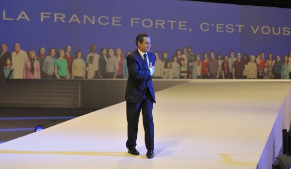 Sarkozy se je zahvalil za pozornost 30.000 privržencev v Villepintu.