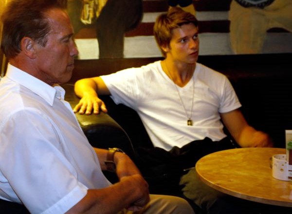 Sin Arnolda Schwarzeneggerja, Patrick, je na twitterju potrdil svojo smučarsko nezgodo. Pred šestimi leti se je na istem...