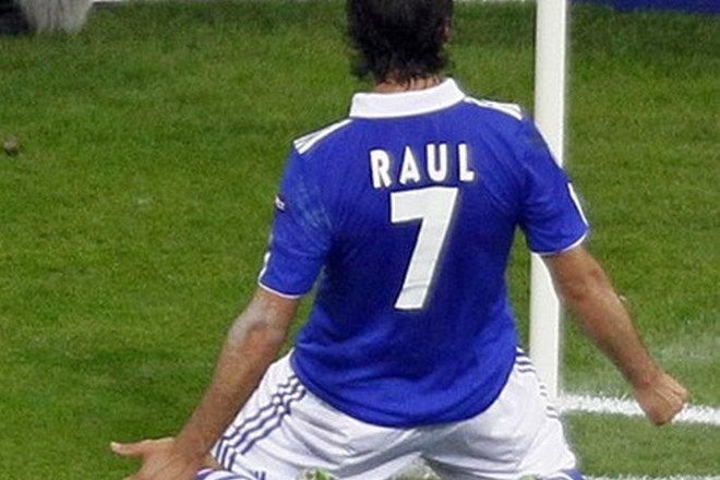 Raul Gonzalez je v karieri dosegel že 400 zadetkov.