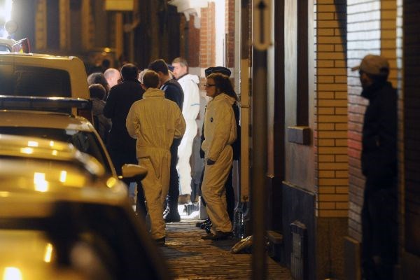 Policija preiskuje požig mošeje v Bruslju.