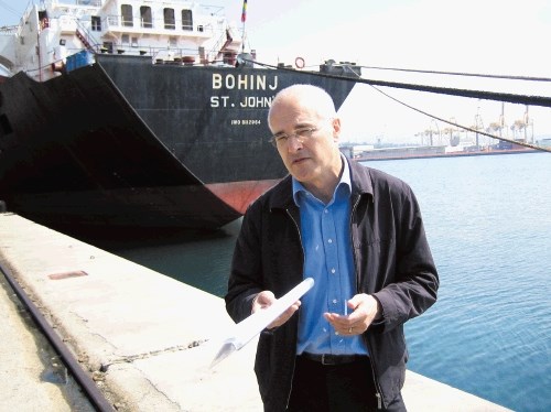 Čeprav  predsednik uprave  Splošne plovbe Egon Bandelj ocenjuje, da bi   morala država v podjetju ohraniti četrtinski...
